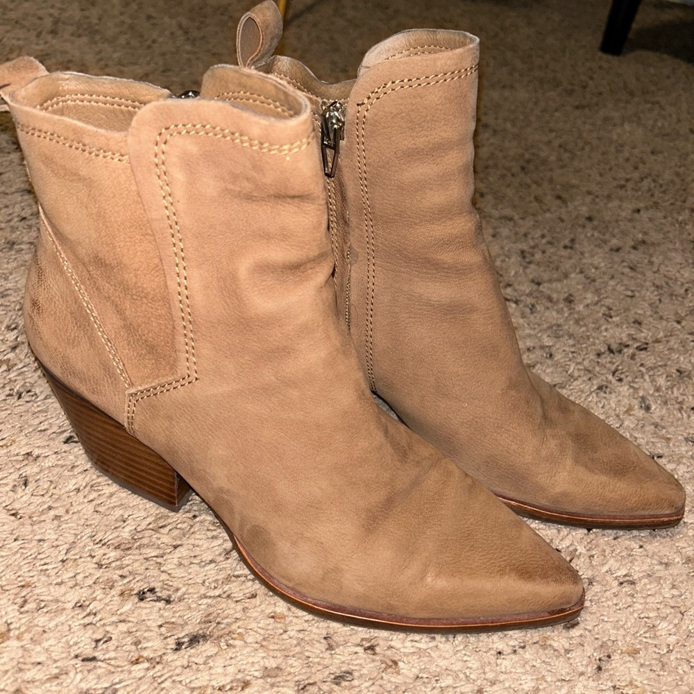 Dolce Vita Ankle Boots